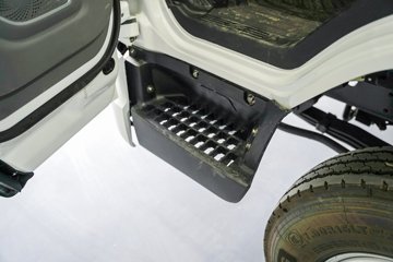 ������������L2V  ���� 4.165�׵��Ŵ��綯��ʽ�Ῠ ����ʱ��100.46kWhͼƬ