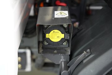 ������������L2V  ���� 4.165�׵��Ŵ��綯��ʽ�Ῠ ����ʱ��100.46kWhͼƬ