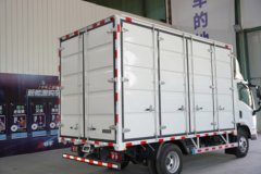 东风柳汽乘龙L2V  翼威 4.165米单排纯电动厢式轻卡 宁德时代100.46kWh