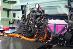 奇瑞商用车电凤凰 6X4 纯电动牵引车 600kWh