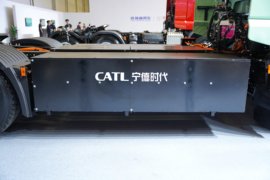 电凤凰&nbsp;电动牵引车底盘图片