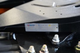 电凤凰&nbsp;电动牵引车底盘图片