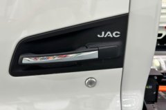 江淮 帅铃EV5 4.5T 4.22米单排纯电动仓栅式轻卡81.14kWh