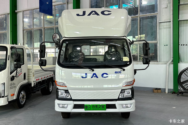 江淮 帅铃EV5 4.5T 4.15米单排纯电动厢式轻卡(HFC5042XXYEV10)81.14kWh