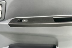 江淮 帅铃EV5 4.5T 4.22米单排纯电动仓栅式轻卡81.14kWh