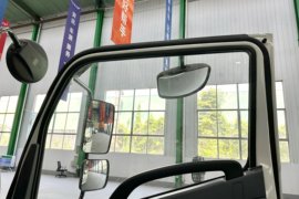 帅铃EV5 电动载货车驾驶室图片