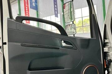 ���� ˧��EV5 4.5T 4.22�׵��Ŵ��綯��դʽ�Ῠ81.14kWhͼƬ