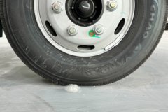 江淮 帅铃EV5 4.5T 4.22米单排纯电动仓栅式轻卡81.14kWh