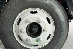 江淮 帅铃EV5 4.5T 4.22米单排纯电动仓栅式轻卡81.14kWh