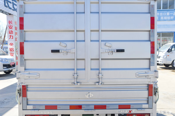 跨越王X1载货车限时促销中 优惠0.2万