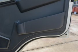 重汽HOWO轻卡底盘&nbsp;爆破器材运输车驾驶室图片