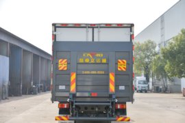 重汽HOWO轻卡底盘&nbsp;爆破器材运输车上装图片