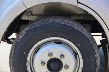 ������Խ��X7 ������ 1.6L 105���� CNG 3.685�׵�����ʽС��ͼƬ