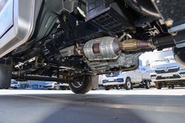 ������Խ��X7 ������ 1.6L 105���� CNG 3.685�׵�����ʽС��ͼƬ