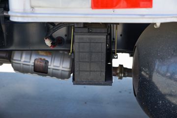 ������Խ��X7 ������ 1.6L 105���� CNG 3.685�׵�����ʽС��ͼƬ