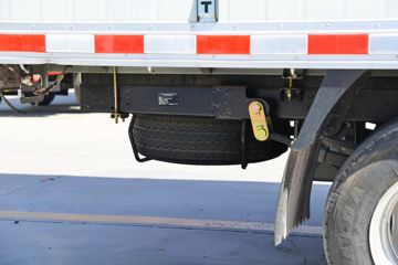 ������Խ��X7 ������ 1.6L 105���� CNG 3.685�׵�����ʽС��ͼƬ