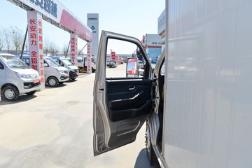 ������Խ��X7 ������ 1.6L 105���� CNG 3.685�׵�����ʽС��ͼƬ