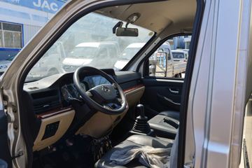 ������Խ��X7 ������ 1.6L 105���� CNG 3.685�׵�����ʽС��ͼƬ