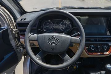 ������Խ��X7 ������ 1.6L 105���� CNG 3.685�׵�����ʽС��ͼƬ