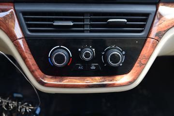 ������Խ��X7 ������ 1.6L 105���� CNG 3.685�׵�����ʽС��ͼƬ