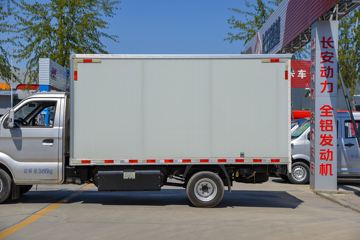 ������Խ��X7 ������ 1.6L 105���� CNG 3.685�׵�����ʽС��ͼƬ