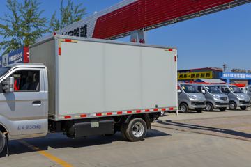 ������Խ��X7 ������ 1.6L 105���� CNG 3.685�׵�����ʽС��ͼƬ