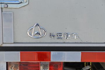 ������Խ��X7 ������ 1.6L 105���� CNG 3.685�׵�����ʽС��ͼƬ