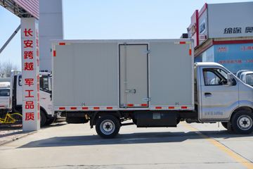 ������Խ��X7 ������ 1.6L 105���� CNG 3.685�׵�����ʽС��ͼƬ