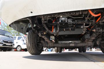 ������Խ��D5EV ������ 3.5T 3.995�׵��Ŵ��綯��դʽ΢��55.64kWhͼƬ