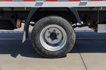 ������Խ��D5EV ������ 3.5T 3.995�׵��Ŵ��綯��դʽ΢��55.64kWhͼƬ