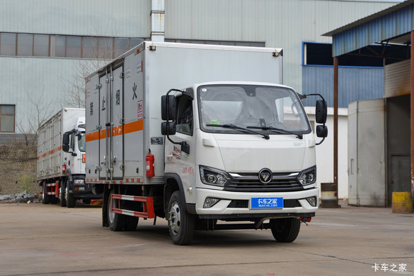 福田奥铃M卡 142马力 4X2 易燃液体厢式运输车(楚飞牌)