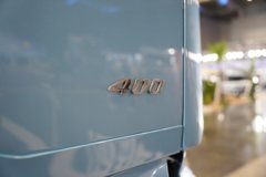 东风柳汽乘龙H7pro 400马力 6X2  AMT自动档 9.6米冷藏车