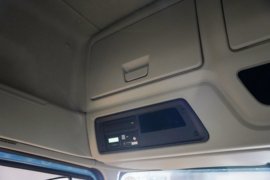 乘龙H7pro&nbsp;冷藏车驾驶室图片