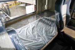 东风柳汽乘龙H7pro 400马力 6X2  AMT自动档 9.6米冷藏车