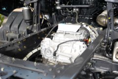 东风柳汽乘龙H7pro 400马力 6X2  AMT自动档 9.6米冷藏车