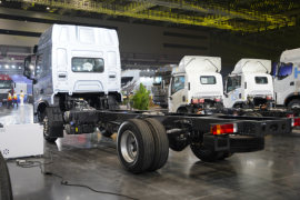 乘龙H5V&nbsp;载货车外观                                                图片