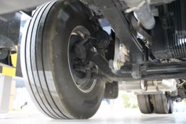 乘龙HK&nbsp;牵引车底盘                                                图片