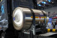 东风柳汽 乘龙HK 14.5L LNG 630马力 6X4 法士特12档 AMT自动档 牵引车