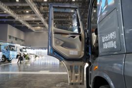 乘龙HK&nbsp;牵引车驾驶室                                               图片