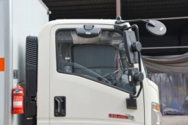 重汽HOWO轻卡底盘&nbsp;爆破器材运输车外观图片