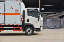 重汽HOWO轻卡底盘&nbsp;爆破器材运输车外观图片