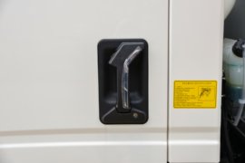 重汽HOWO轻卡底盘&nbsp;爆破器材运输车外观图片