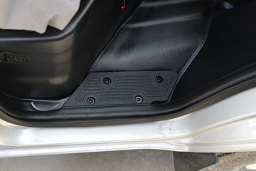 ������Խ �±�T3 ��ֵ������� 1.4L 103���� ���� 2.22��˫������С��(������)ͼƬ