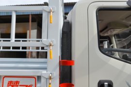 江铃底盘&nbsp;爆破器材运输车底盘图片