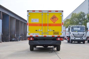 江铃底盘&nbsp;爆破器材运输车外观图片