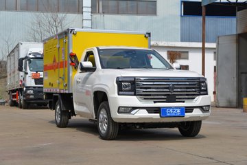 江铃大道 追光者 177马力 4X4  2.56米爆破器材运输车(楚飞牌)