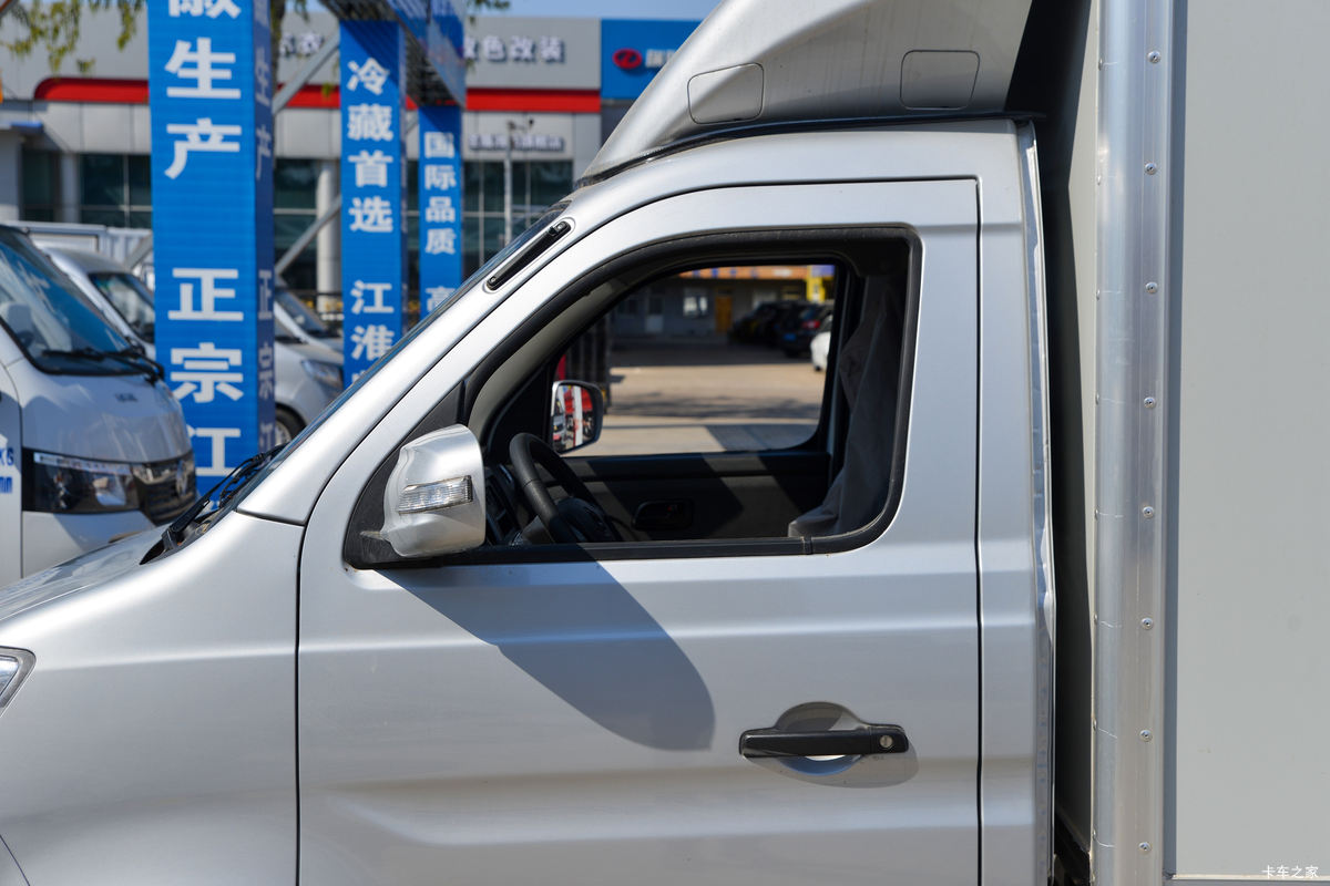 Խ ±T3 1.6L 122 5 3.04׵ʽ΢                                                