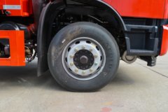 东风天锦KR 210马力 4x2 6.8米气瓶运输车(楚飞牌)
