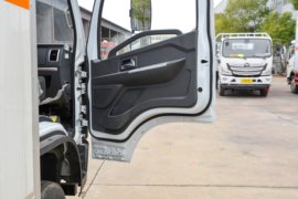 东风多利卡底盘&nbsp;爆破器材运输车驾驶室图片