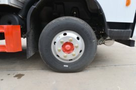 东风多利卡底盘&nbsp;爆破器材运输车底盘图片